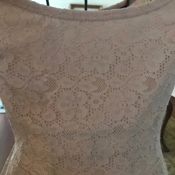 Light pink lace dress - Picture 3 of 4